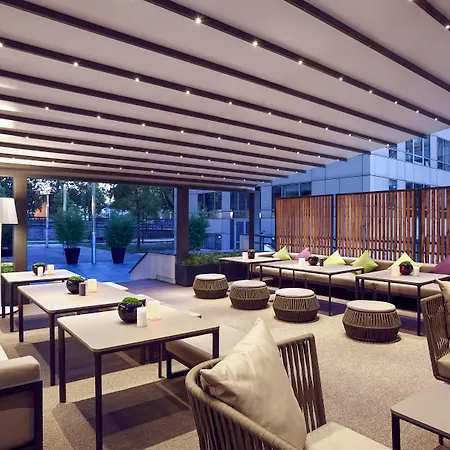 ホテル プルマン パリソントレ ベルシー